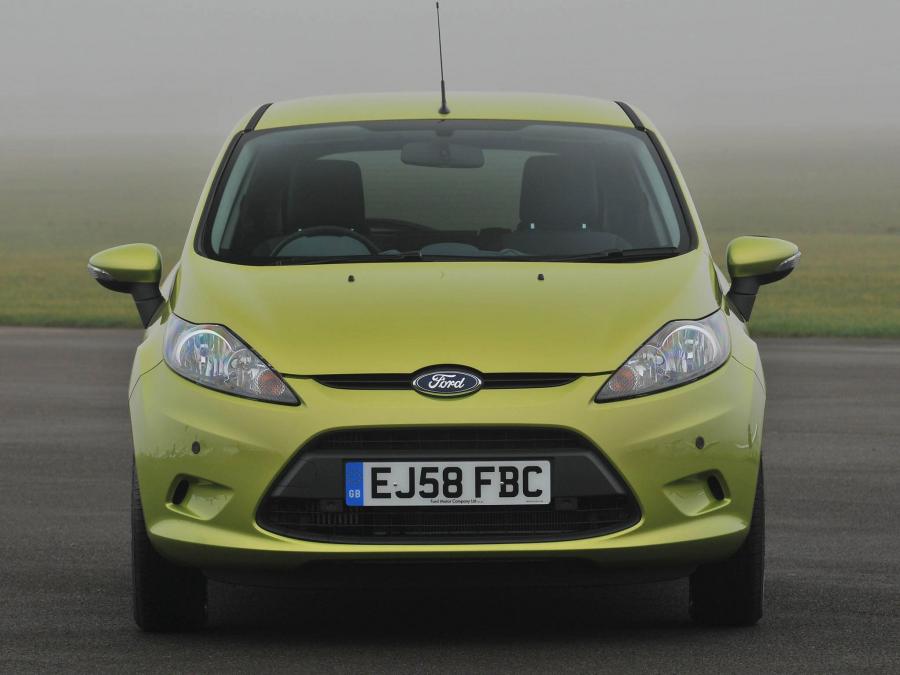  Ford Fiesta ECOnetic 2008 года  (фото 16 из 19)